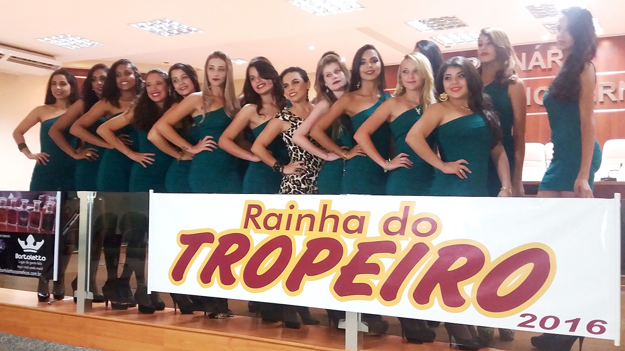 Cerimônia diploma candidatas a Rainha do Tropeiro