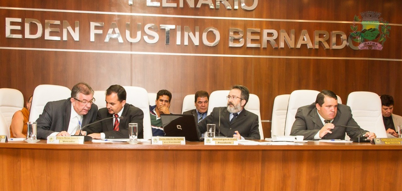 Câmara aprova emenda alterando composição da Mesa Diretora