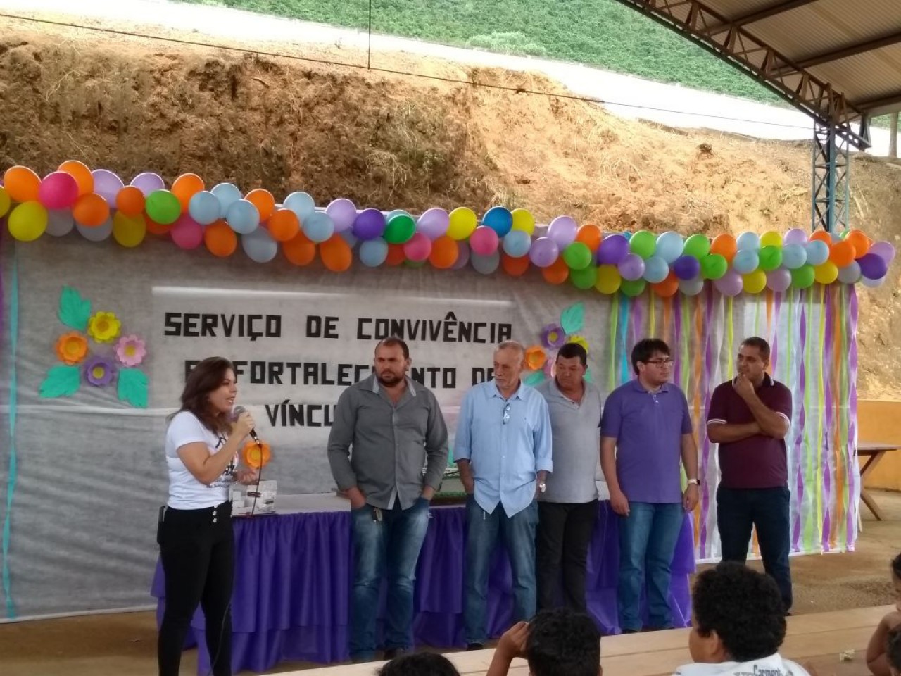 Vereadores comemoram reinauguração do Serviço de Convivência