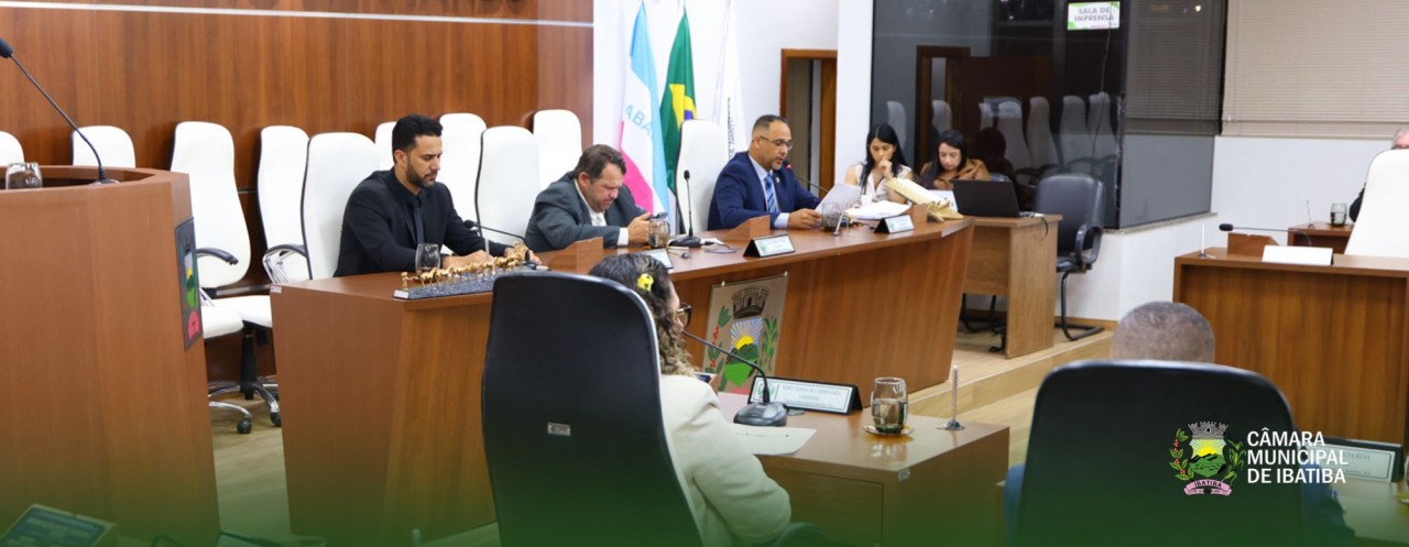 Sessão da Câmara de Ibatiba avança com projetos para agricultura, transparência na saúde e homenagens