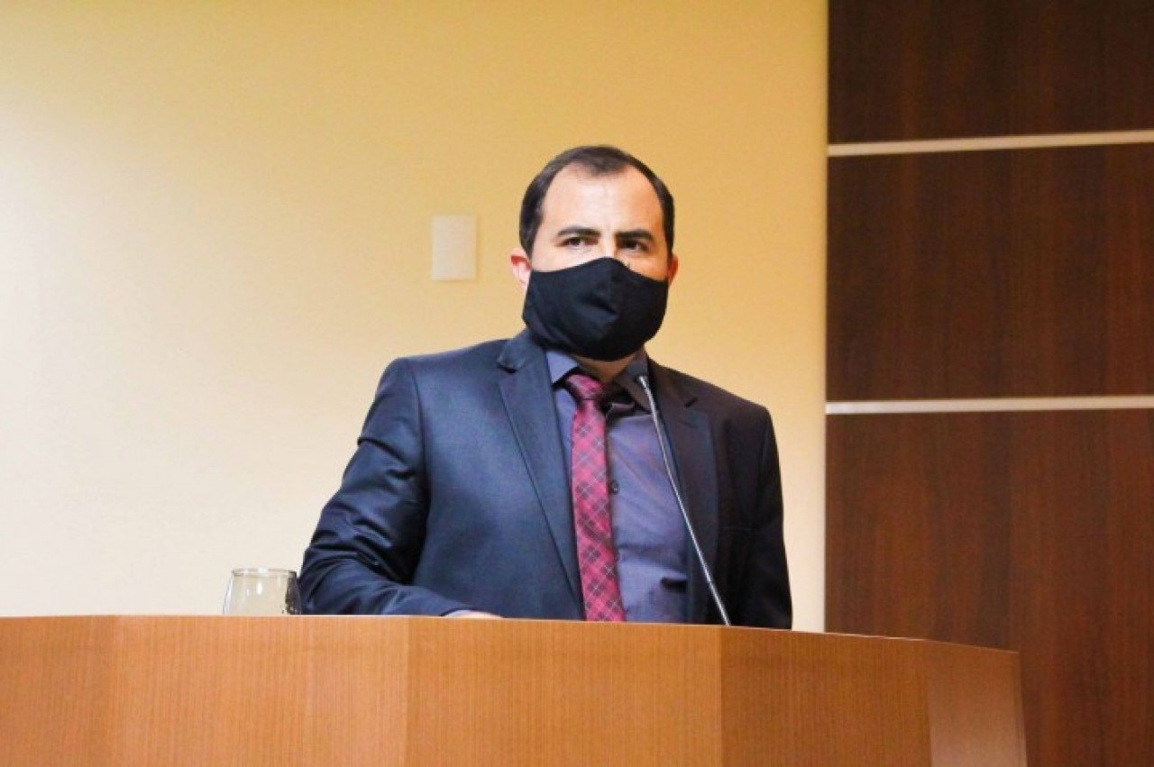 Confira o resumo do discurso do vereador Carlos Alberto (PSD), na última sessão