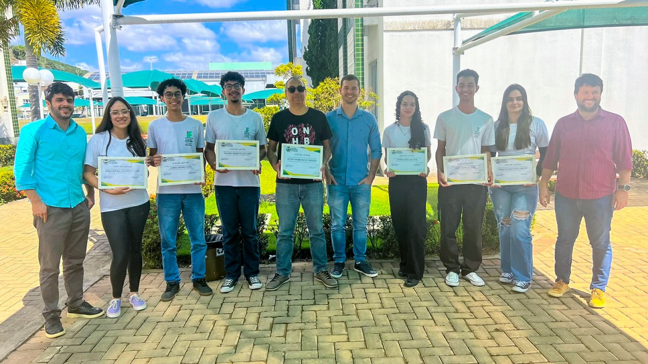 Seis alunos de Ibatiba estão na final da Olimpíada Nacional em História do Brasil