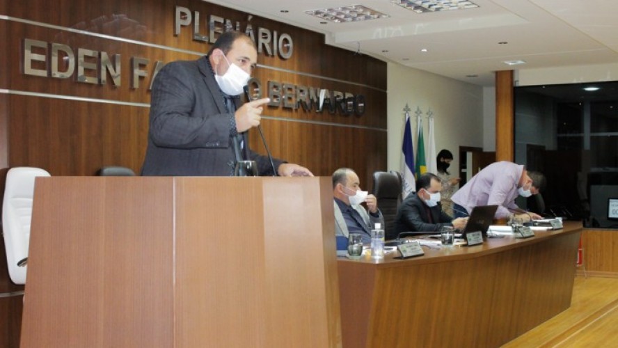 Momento da reunião ordinária do último dia 25/11