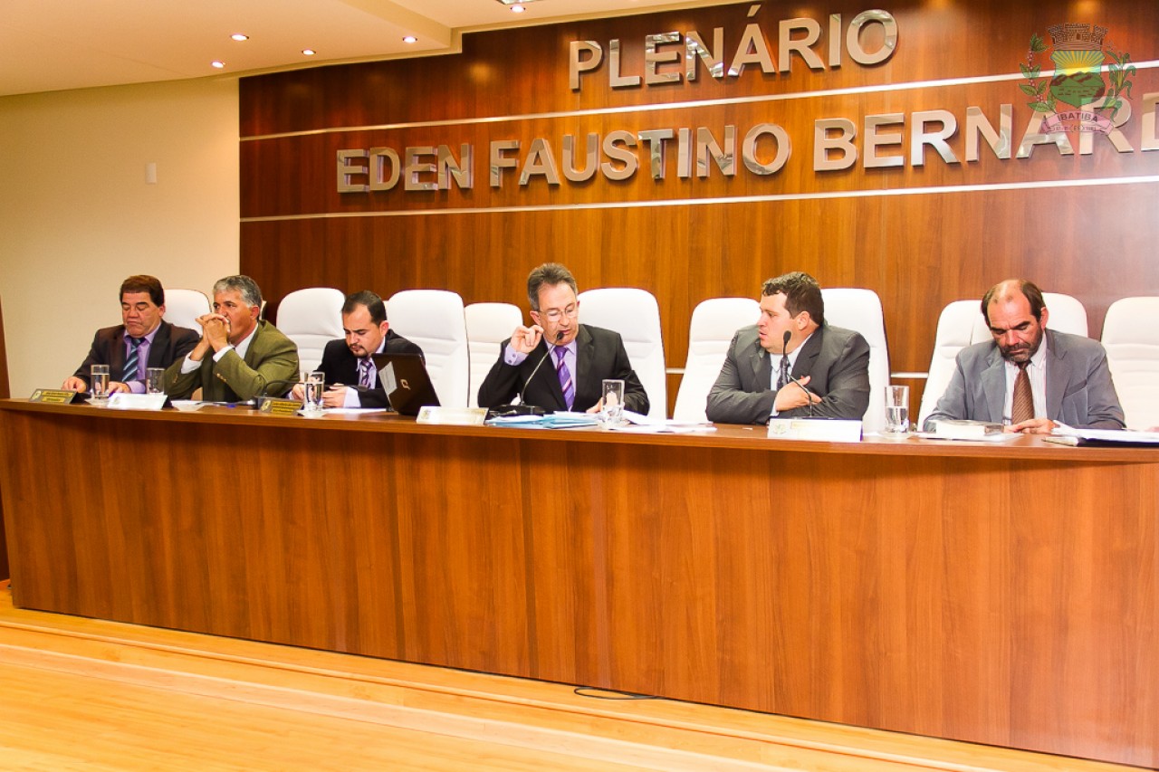 Presidente anuncia R$ 2 milhões em emendas parlamentares para Ibatiba Presidente anuncia R$ 2 milhões em emendas parlamentares para Ibatiba