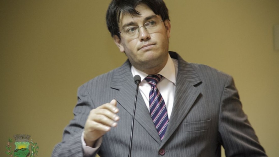 Discurso do vereador Ivanito Barbosa 11022016 Discurso do vereador Ivanito Barbosa 11022016