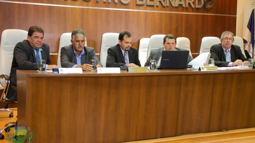 Expediente do dia 11-02-2016 Expediente do dia 11-02-2016