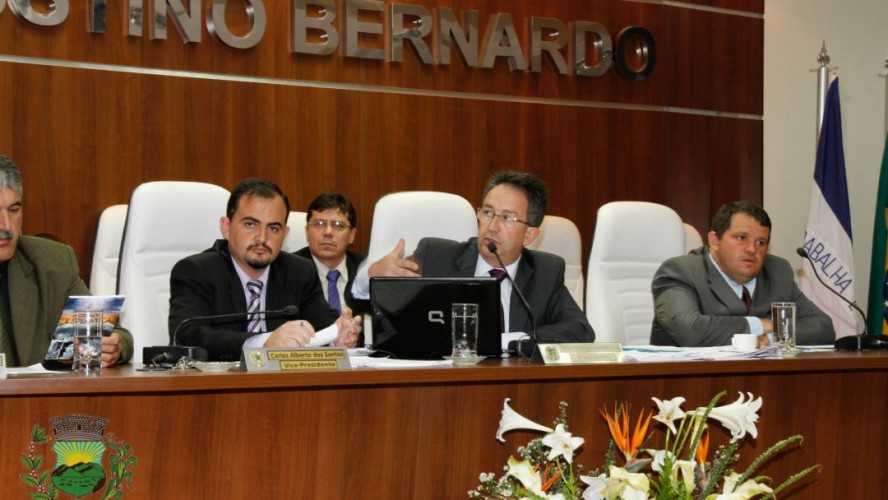 Apreciação dos projetos em tramitação na Casa - 11-11-2013 Apreciação dos projetos em tramitação na Casa - 11-11-2013