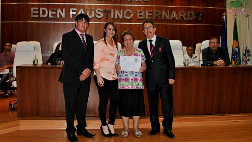 Ibatibenses recebem homenagens Ibatibenses recebem homenagens
