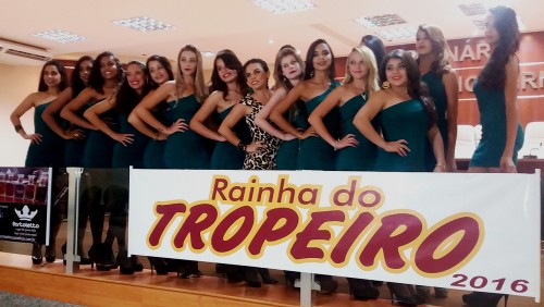 Cerimônia diploma candidatas a Rainha do Tropeiro Cerimônia diploma candidatas a Rainha do Tropeiro