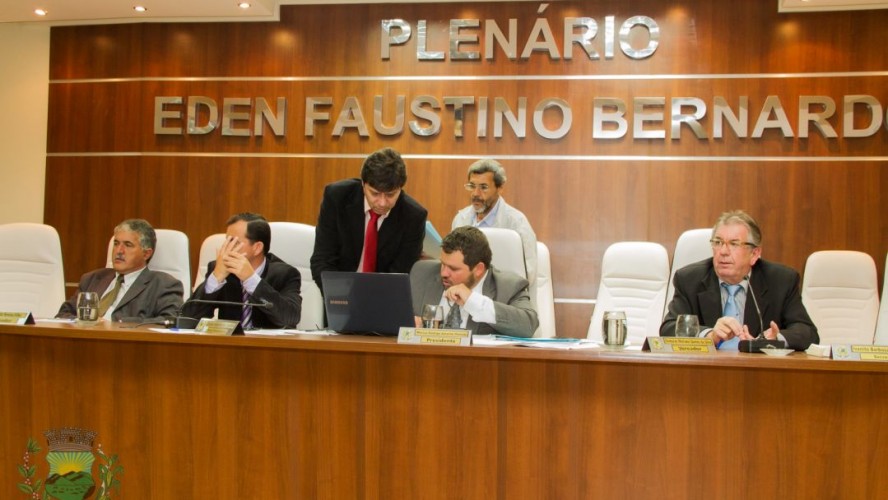 Apreciação dos Projetos do dia 11082015 Apreciação dos Projetos do dia 11082015