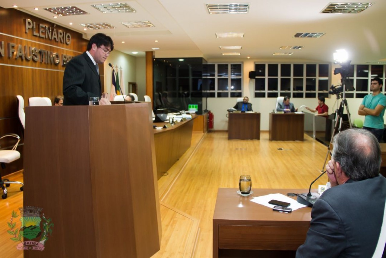 Nova Lei Orgânica Municipal é aprovada em 1º turno Nova Lei Orgânica Municipal é aprovada em 1º turno