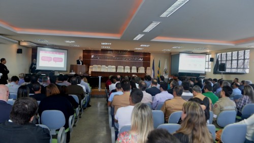 Audiência pública lota auditório da Câmara de Ibatiba Audiência pública lota auditório da Câmara de Ibatiba