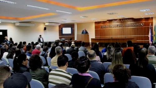 Comércio Total: empreendedores de Ibatiba lotam a Câmara Comércio Total: empreendedores de Ibatiba lotam a Câmara