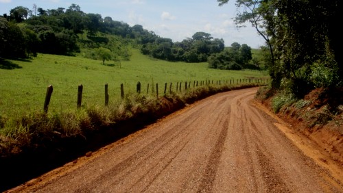 Ibatiba e municípios vizinhos parceiros para melhorar vias rurais