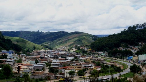 Luciano cobra fiscalização junto a ambulantes em Ibatiba Luciano cobra fiscalização junto a ambulantes em Ibatiba