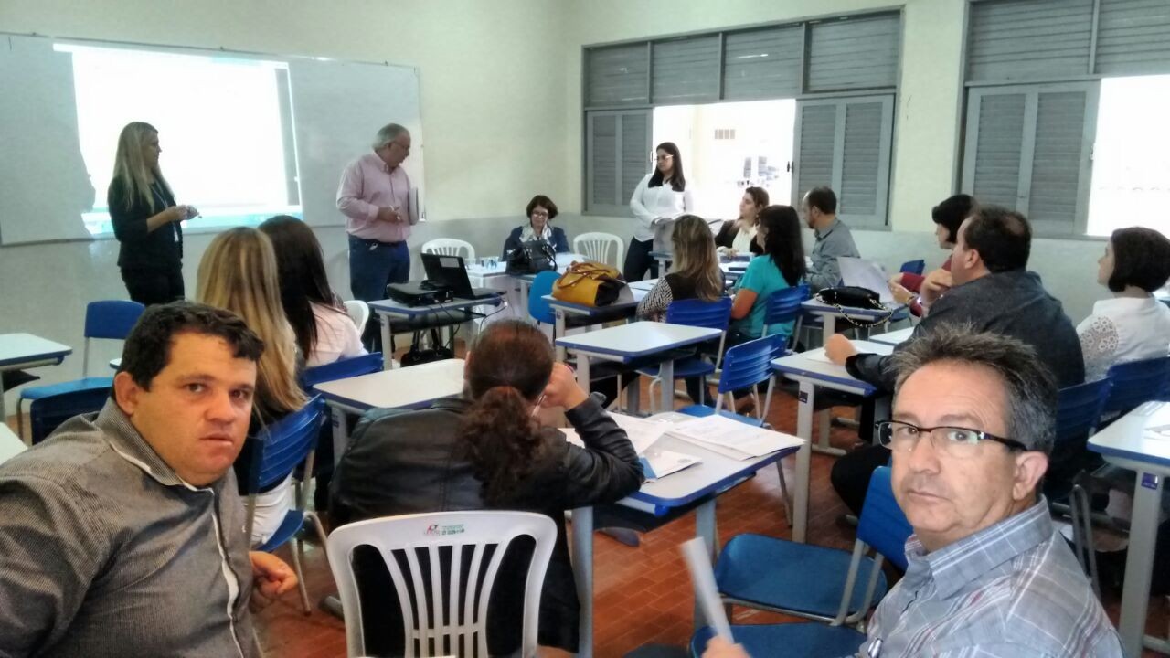 Vereadores acompanham debates sobre o Orçamento Estadual 2016 Vereadores acompanham debates sobre o Orçamento Estadual 2016