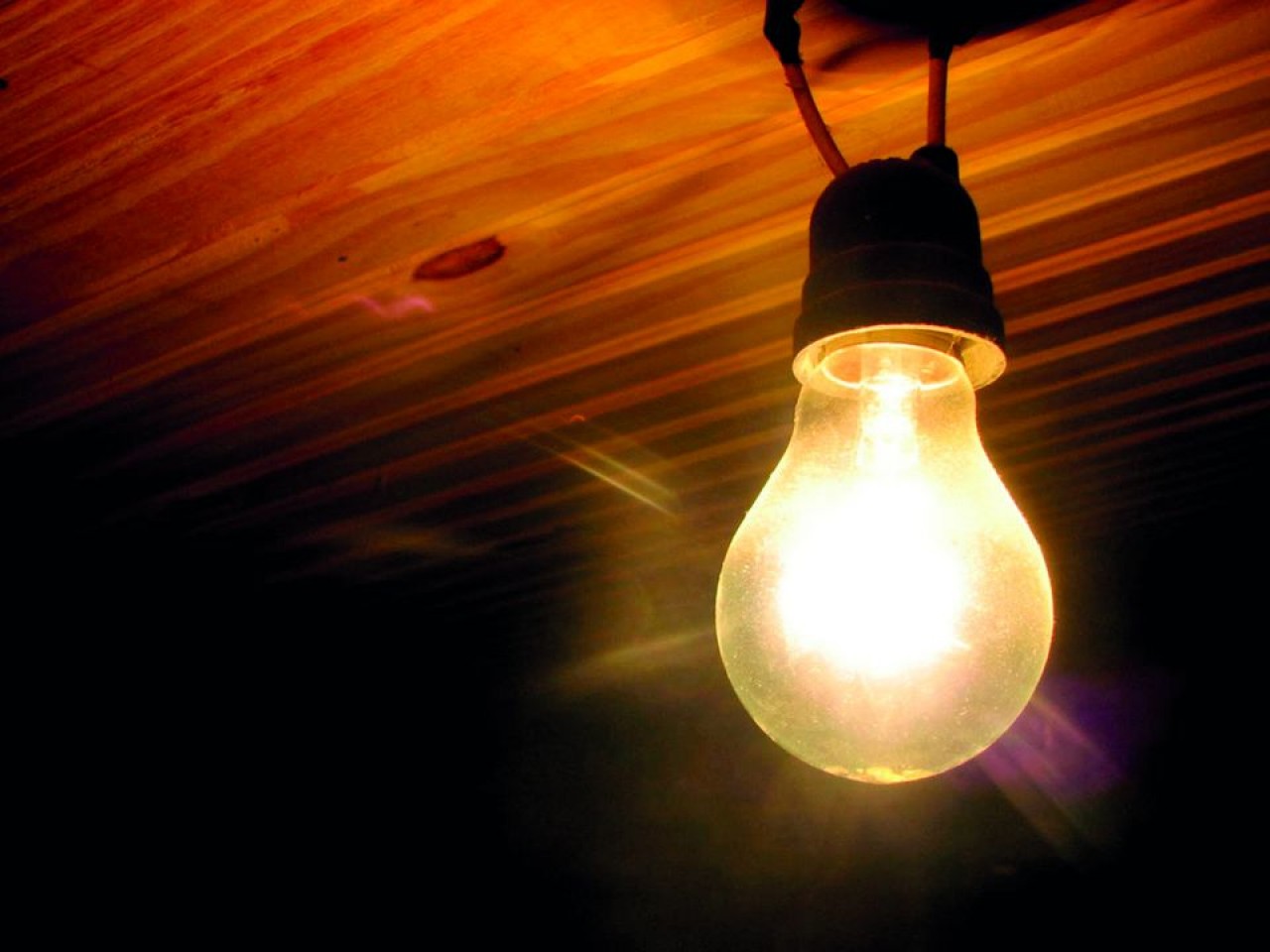 Famílias devem manter cadastro atualizado para desconto em energia Famílias devem manter cadastro atualizado para desconto em energia