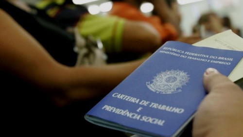 Reforma trabalhista é aprovada no Senado Reforma trabalhista é aprovada no Senado
