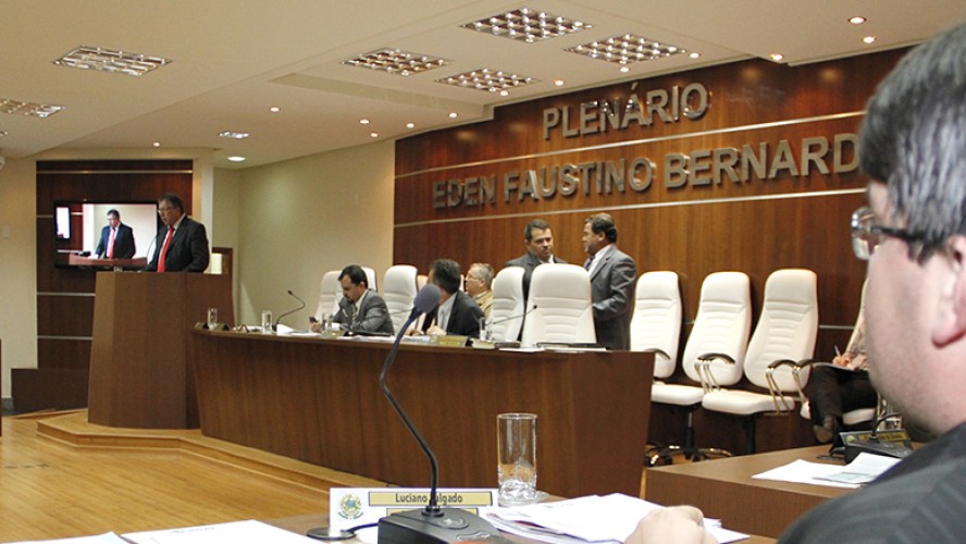Expediente | 12ª Sessão Ordinária de 2020 Expediente | 12ª Sessão Ordinária de 2020