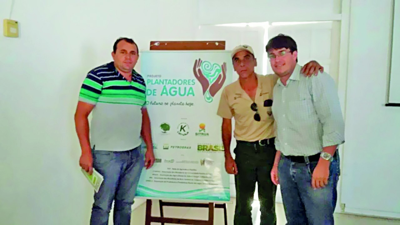 Parlamentares acompanham debates sobre a seca Parlamentares acompanham debates sobre a seca