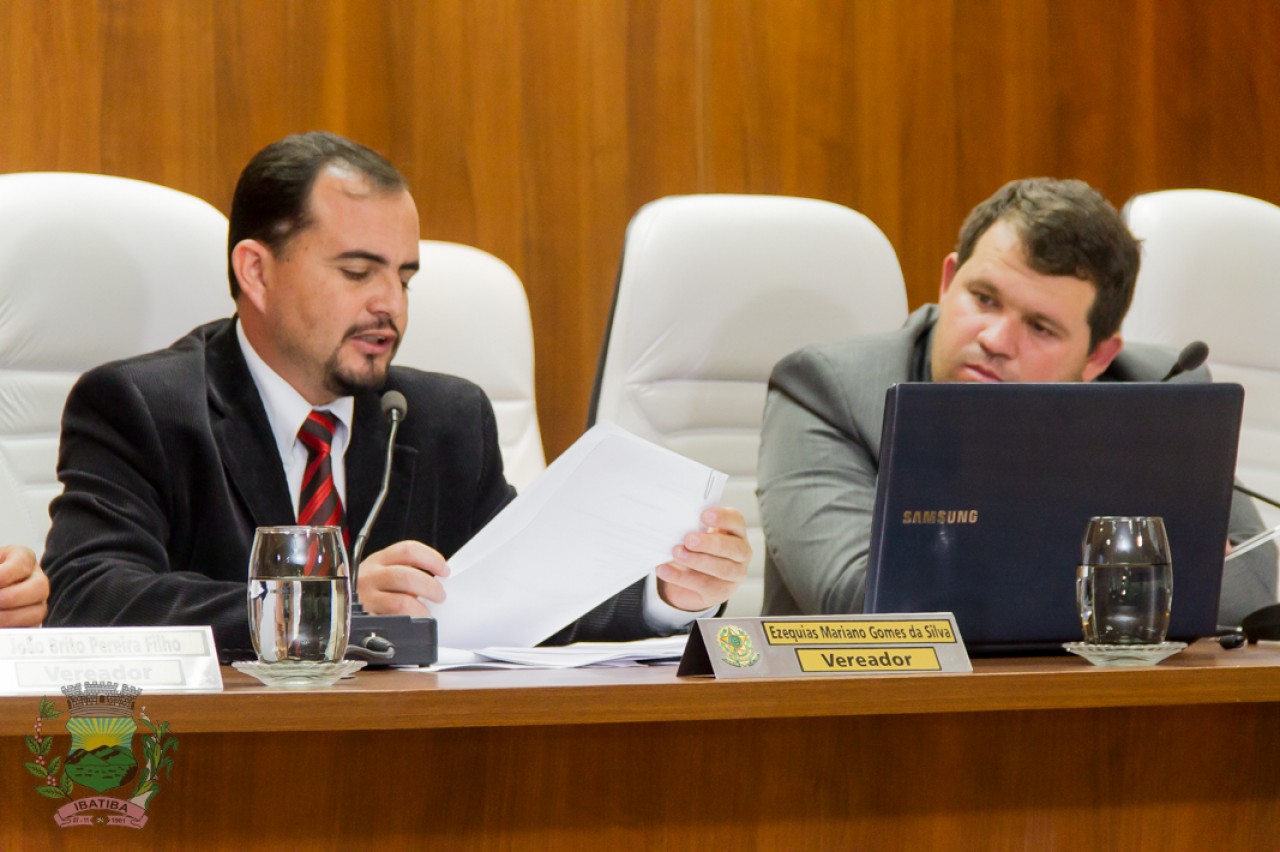 Lei de Diretrizes Orçamentárias aprovada em extraordinária Lei de Diretrizes Orçamentárias aprovada em extraordinária