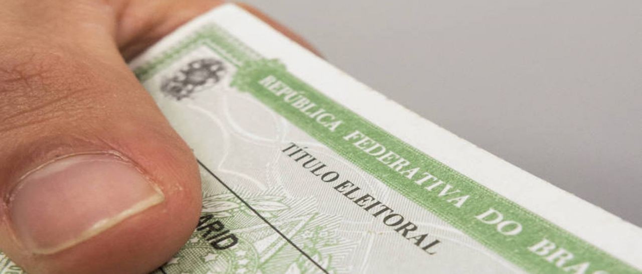 Prazo para tirar título de eleitor ou transferência acaba dia 04 Prazo para tirar título de eleitor ou transferência acaba dia 04