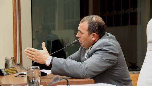 Iluminação pública: bairros e distritos sem manutenção Iluminação pública: bairros e distritos sem manutenção