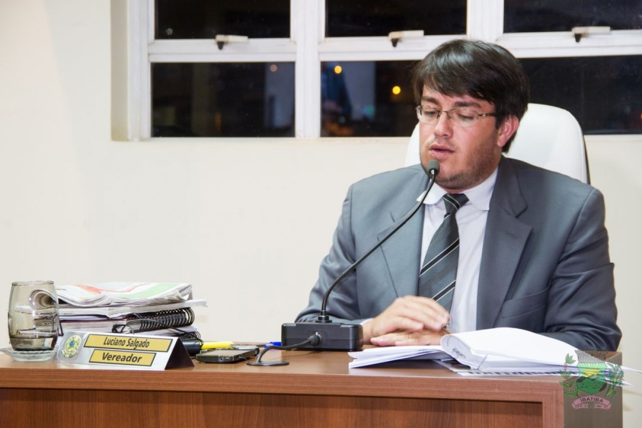 Veto ao Orçamento 2015 é criticado por vereador Veto ao Orçamento 2015 é criticado por vereador