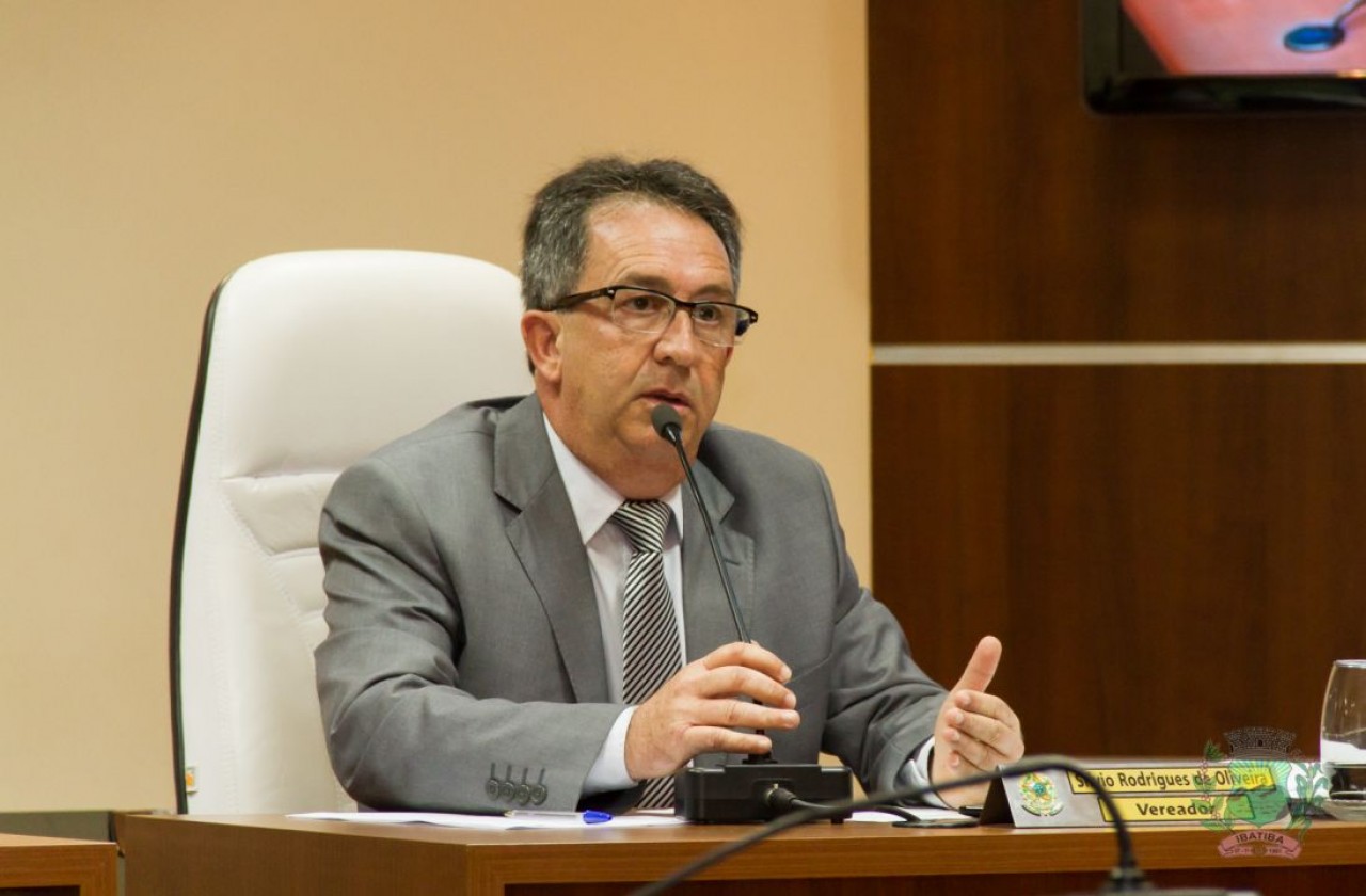 Câmara vai revisar Regimento Interno Câmara vai revisar Regimento Interno