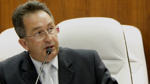 Vereadores contra modifições do Plano Nacional de Educação Vereadores contra modifições do Plano Nacional de Educação