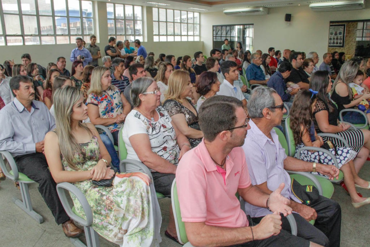 Sessão Solene vai homenagear personalidades políticas Sessão Solene vai homenagear personalidades políticas