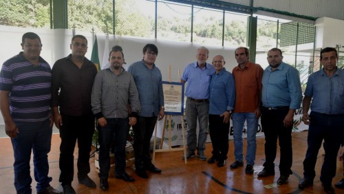 Pavimentação garante o acesso a três comunidades rurais de Ibatiba Pavimentação garante o acesso a três comunidades rurais de Ibatiba