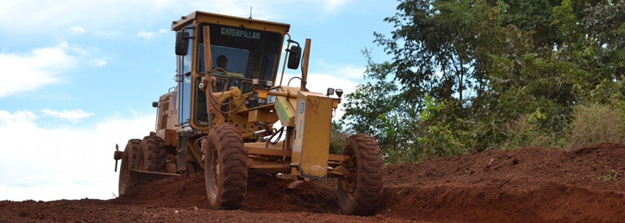 Estradas rurais: período de colheita do café requer manutenção e cuidados nas vias de grande circulação Estradas rurais: período de colheita do café requer manutenção e cuidados nas vias de grande circulação