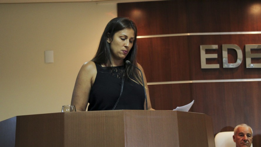 Vereador Roberto Magnético durante discurso  Vereador Roberto Magnético durante discurso