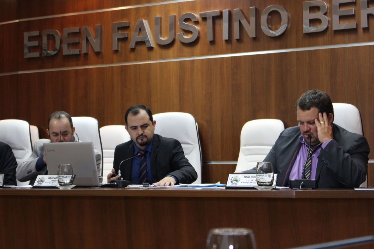 Parlamentares discutem abertura de crédito suplementar Parlamentares discutem abertura de crédito suplementar