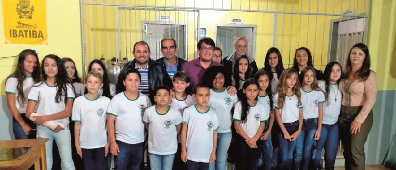 Parlamentares acompanham finalização das obras das escolas de Perobas e de Cachoeira Alegre
