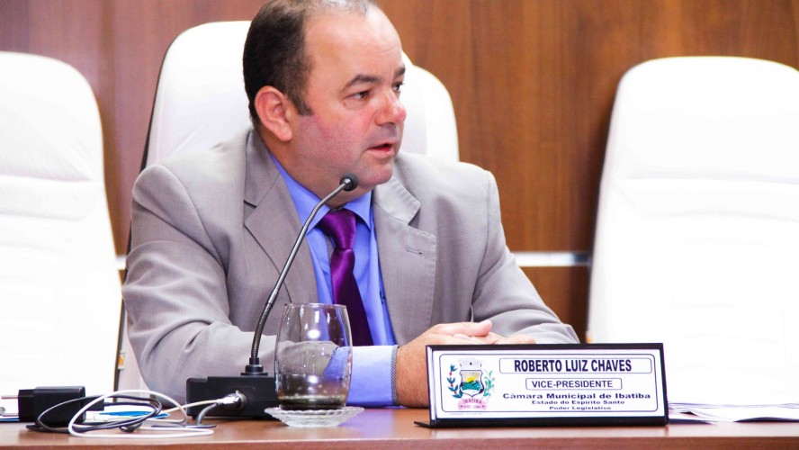 Vereador Ivanito Barbosa durante sessão da Câmara Vereador Ivanito Barbosa durante sessão da Câmara