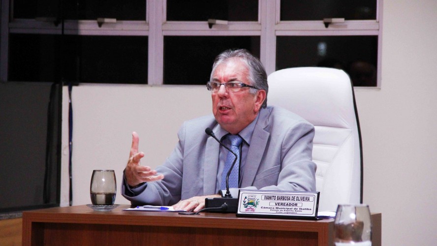 Vereador Roberto Magnético durante discurso Vereador Roberto Magnético durante discurso
