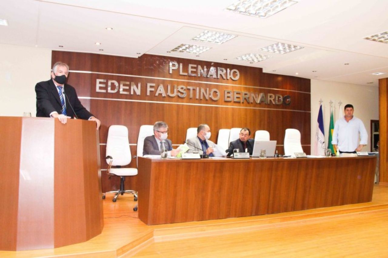 Reunião da Câmara de Ibatiba aprova dois projetos de Resolução que institui Comissão Parlamentar de Inquérito (CPI) Reunião da Câmara de Ibatiba aprova dois projetos de Resolução que institui Comissão Parlamentar de Inquérito (CPI)