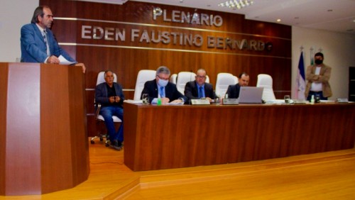 Máquinas do Pronaf não atendem demanda dos produtores rurais de Ibatiba Máquinas do Pronaf não atendem demanda dos produtores rurais de Ibatiba