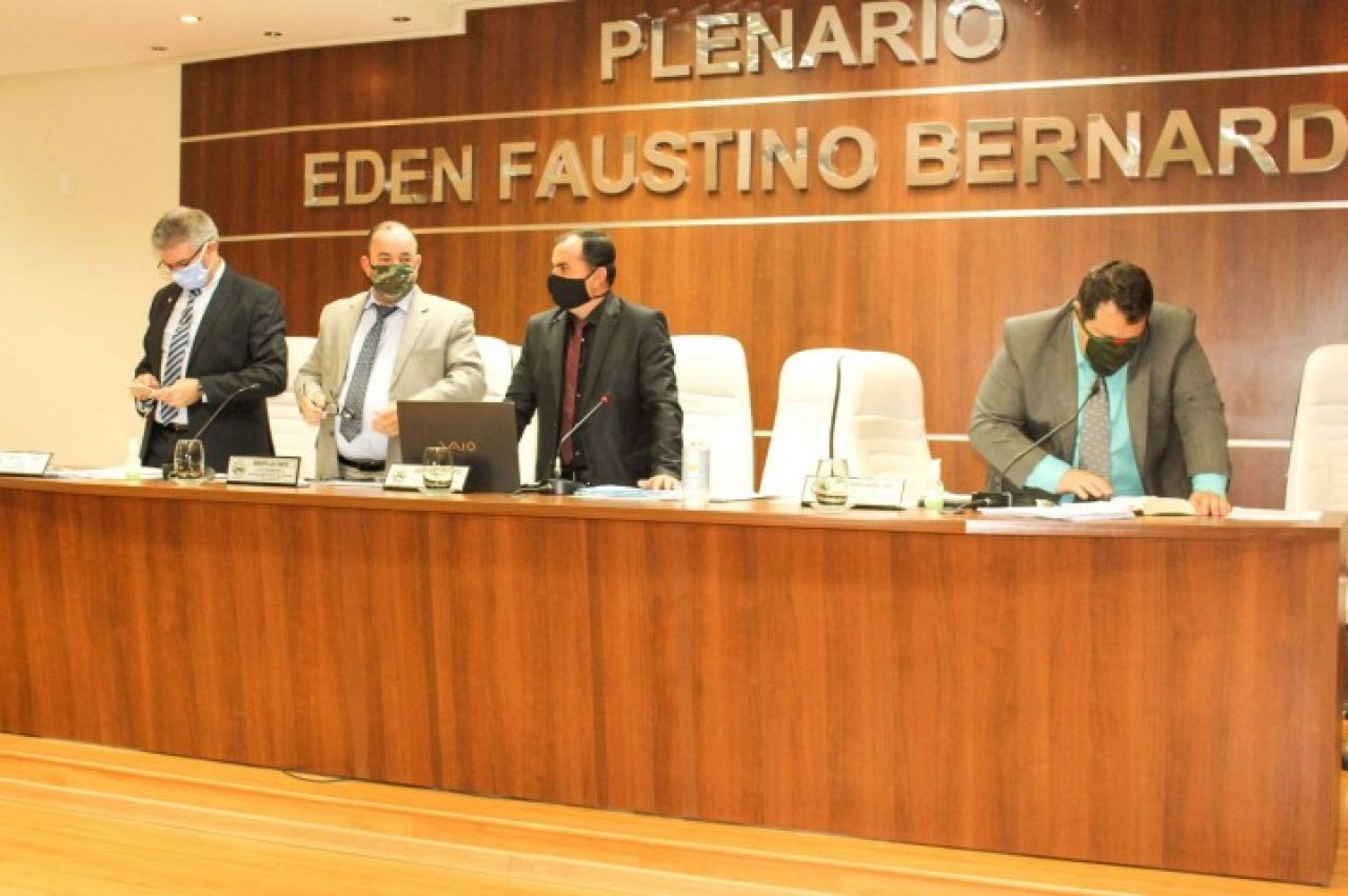 Vereadores da Comissão de Saúde participam de reunião para discutir ações em combate ao Coronavírus Vereadores da Comissão de Saúde participam de reunião para discutir ações em combate ao Coronavírus