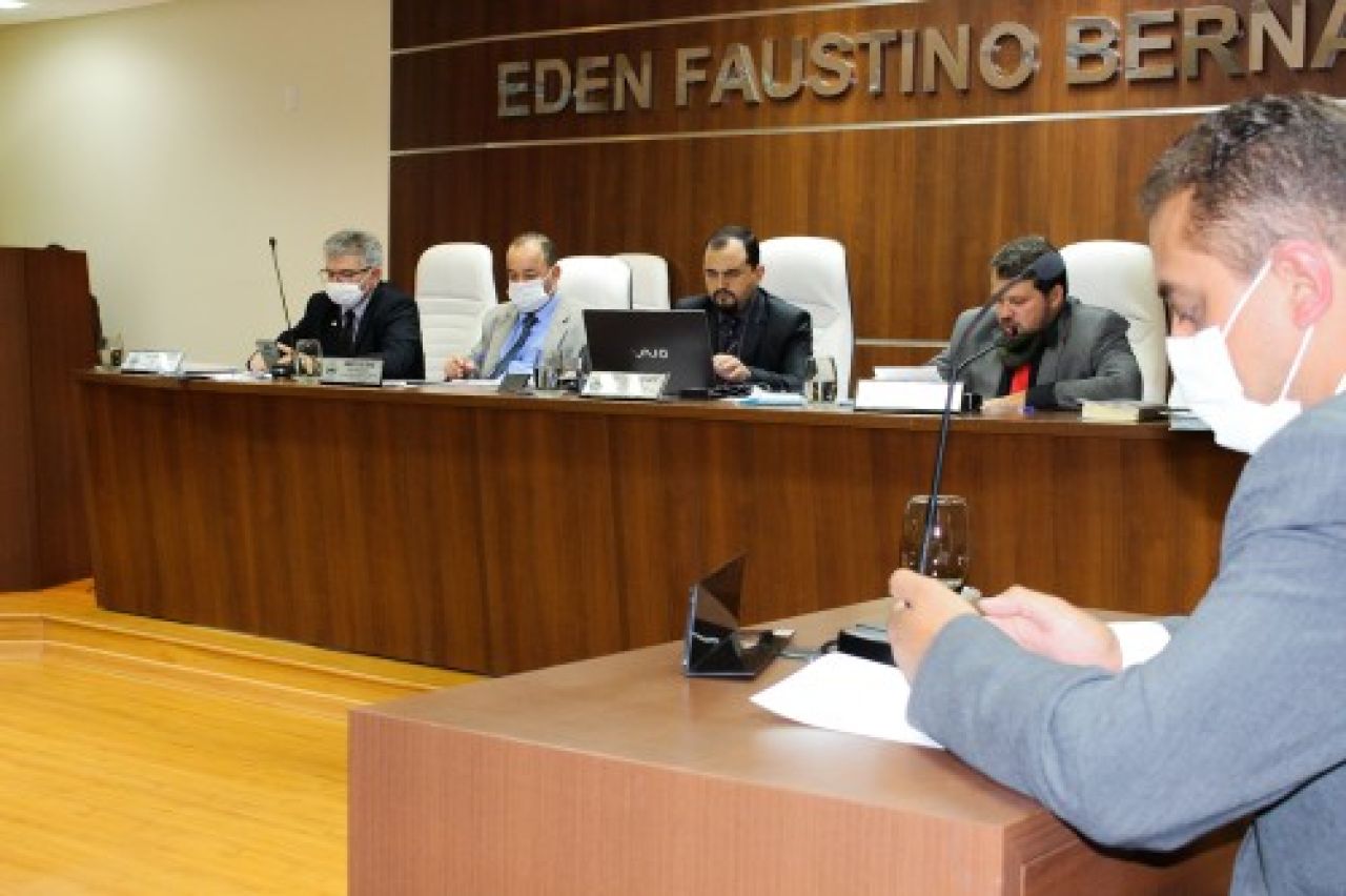 Câmara aprova sete projetos durante sessão ordinária Câmara aprova sete projetos durante sessão ordinária