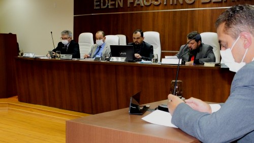 Câmara aprova sete projetos durante sessão ordinária Câmara aprova sete projetos durante sessão ordinária