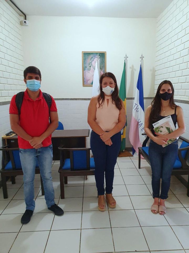 Comissão da Câmara visita escolas municipais de Ibatiba para avaliar possível volta às aulas presenciais Comissão da Câmara visita escolas municipais de Ibatiba para avaliar possível volta às aulas presenciais