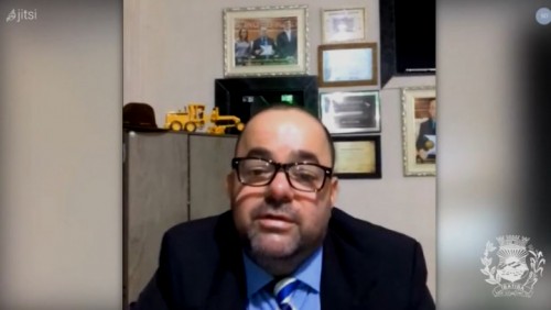 Vereador Roberto Luiz Chaves (Podemos) pede a população que priorize os cuidados básicos em combate ao Coronavírus Vereador Roberto Luiz Chaves (Podemos) pede a população que priorize os cuidados básicos em combate ao Coronavírus