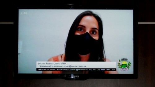 Vereadora analisa condições de segurança sanitária das Escolas Municipais e pede que professores sejam ouvidos Vereadora analisa condições de segurança sanitária das Escolas Municipais e pede que professores sejam ouvidos