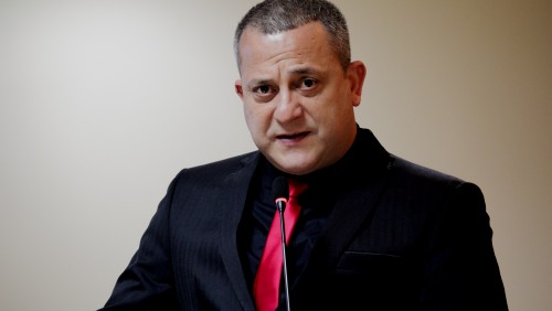 Vereador Leonardo Alexandrino cobra, novamente, operação Tapa-buracos no Município. Vereador Leonardo Alexandrino cobra, novamente, operação Tapa-buracos no Município.