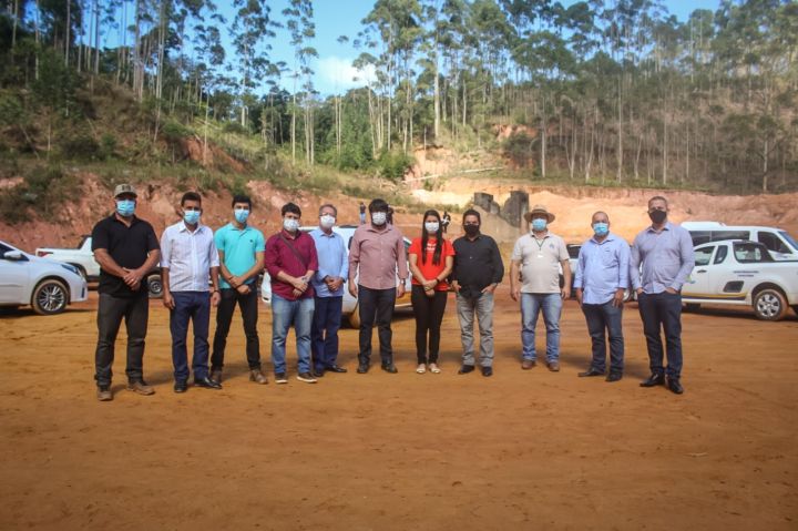Vereadores visitam futuro Centro de Distribuição de Revsol no Caparaó Vereadores visitam futuro Centro de Distribuição de Revsol no Caparaó