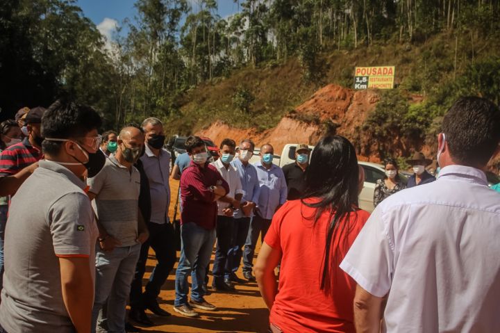 Vereadores visitam futuro Centro de Distribuição de Revsol no Caparaó Vereadores visitam futuro Centro de Distribuição de Revsol no Caparaó