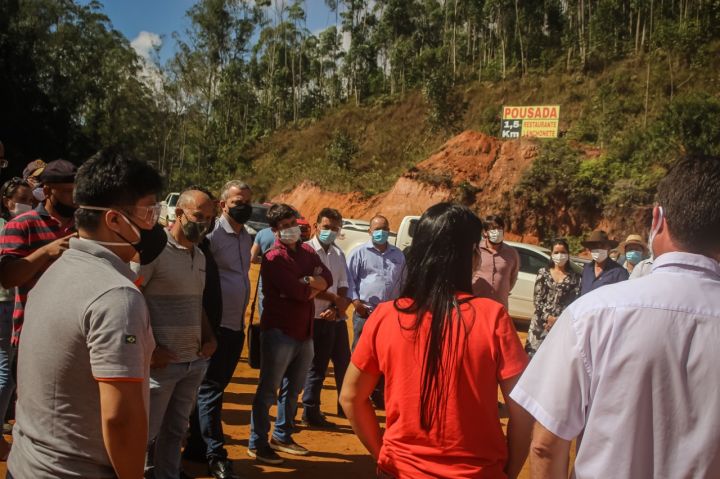 Vereadores visitam futuro Centro de Distribuição de Revsol no Caparaó Vereadores visitam futuro Centro de Distribuição de Revsol no Caparaó